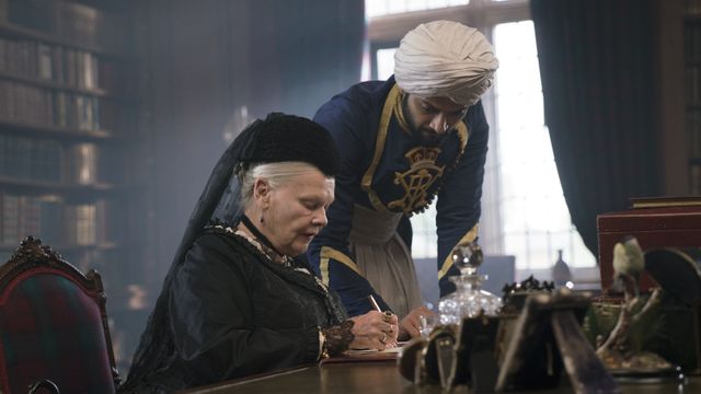 Pierre Murat : "Montrer la reine qui apprend à écrire et qui apprend pratiquement le Coran, etc... je pense que Stephen Frears rigole dans sa barbe."