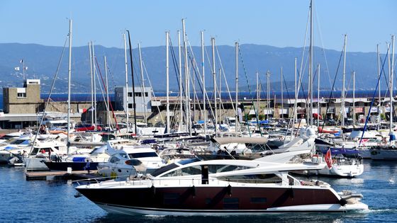 Un yacht dans le port d'Ajaccio, en Corse, le 17 juillet 2017. ©AFP - HAUKE-CHRISTIAN DITTRICH