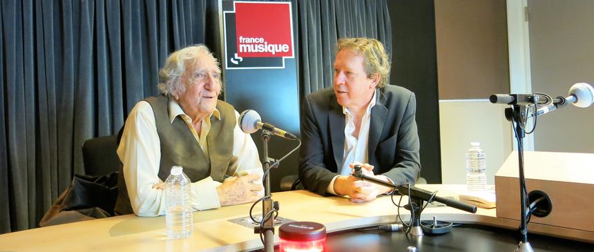 France Musique, studio 131... Serge Rezvani & Benoît Duteurtre (de g. à d.)