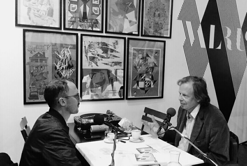 Matthieu Conquet et Joe Boyd chez le Disquaire Walrus à Paris dans le 10ème arrondissement