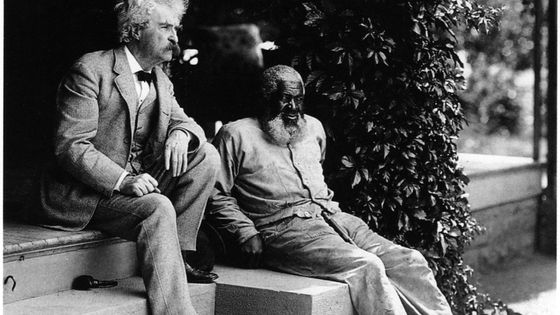 Mark Twain, avec John Lewis, vers 1903 ©Maxppp - JT Vintage