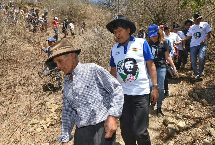 Le président bolivien, Evo Morales, a parcouru une partie de la route utilisée par le Che, il y a 50 ans. Che Guevara a été exécuté à La Higuera le 9 octobre 1967.