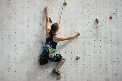 Lucie Jarrige participe à l'étape anglaise de la Coupe Paraclimbing IFSC au Centre d'escalade Awesome Walls à Sheffield, dans le nord de l'Angleterre, le 8 octobre 2017. Lucie Jarrige participe à l'étape anglaise de la Coupe Paraclimbing IFSC au Centre d'escalade Awesome Walls à Sheffield, dans le nord de l'Angleterre, le 8 octobre 2017.