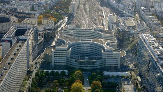 Vue aérienne de la gare Montparnasse, le 16 juin 2017 à Paris. ©Getty - Frédéric Soltan