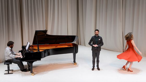 "Suite n°3. Europe", Encyclopédie de la Parole, Joris Lacoste et Pierre-Yves Macé - © Ida Jakobs