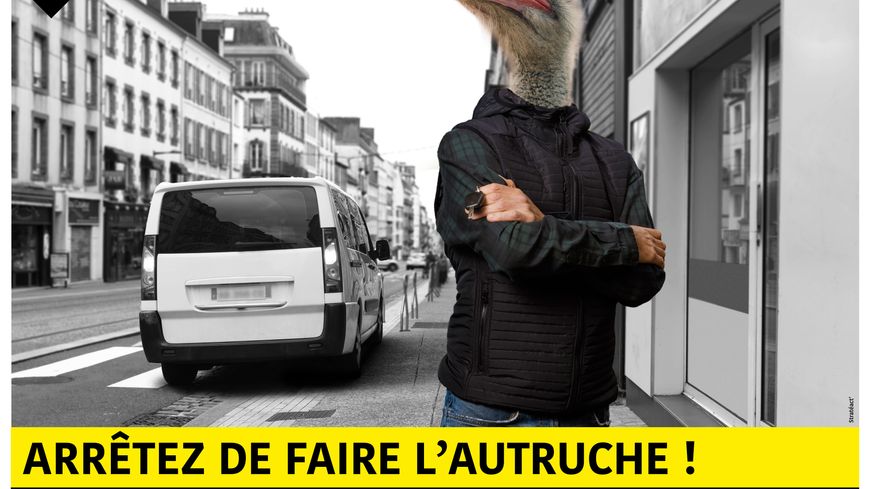 La ville rappelle que les gens qui se stationnent n'importe où risquent une amende de 135 euros.