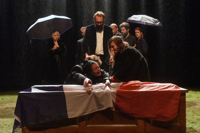 La Vie Est Une Fete Chiens De Navarre