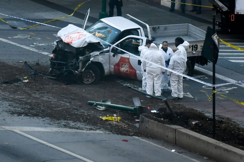 Au volant d'une camionnette, le tueur a fauché une vingtaine de personnes.