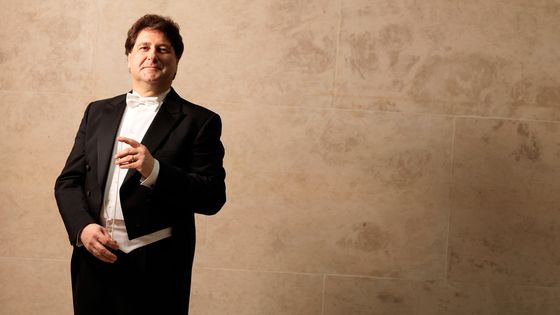 Johannes Wildner - Esther Schollum / lukasbeck.com
