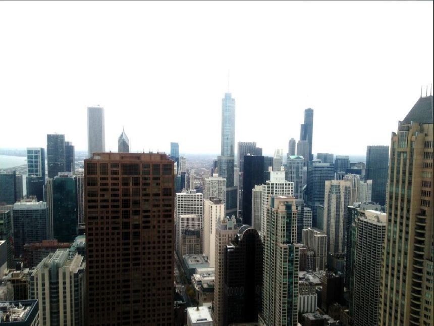 Côté face : en haut des buildings