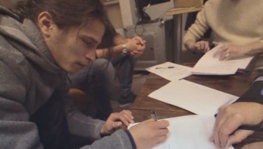 Moha La Squale Filme Sa Signature En Major Dans Le Clip De T Etais Ou Video