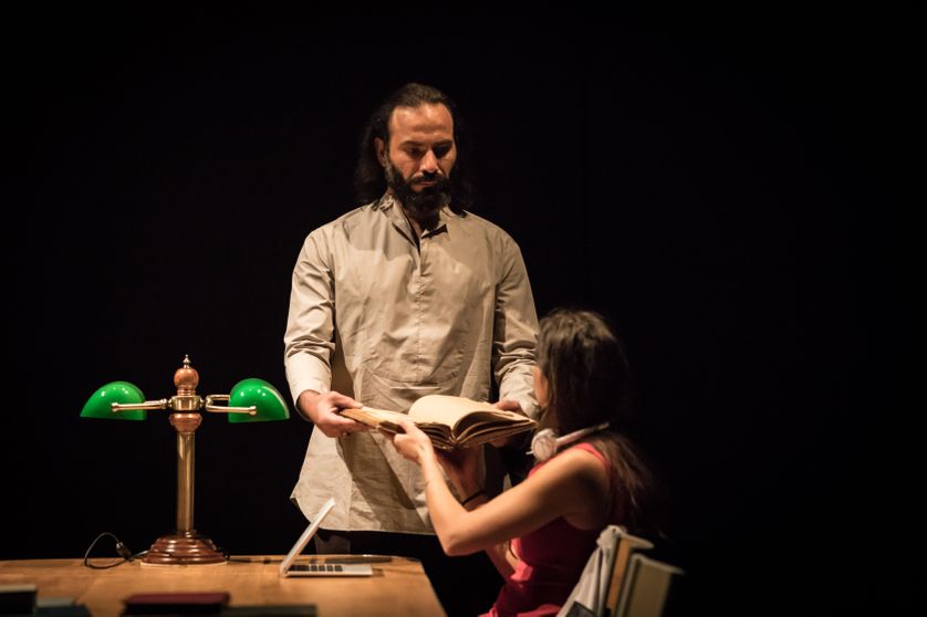 Jalal Altawil dans "Tous des oiseaux" de Wajdi Mouawad