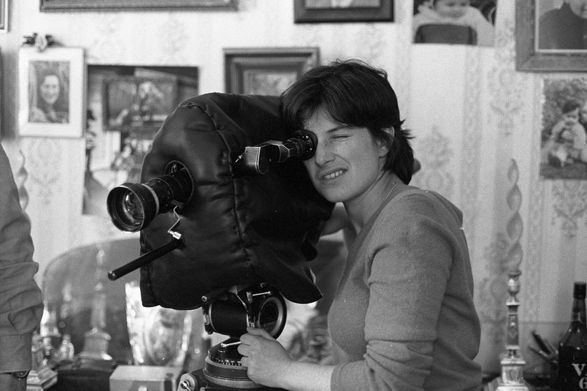 Chantal Akerman sur le tournage de son documentaire "Aujourd'hui, dis-moi" en 1980