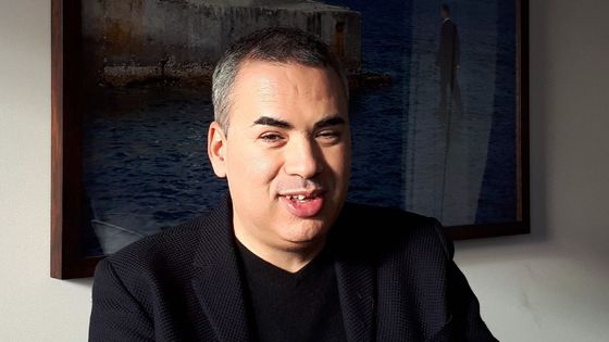Hakim Kasmi travaille depuis dix ans pour la rédaction de France Culture. Il est l'un de ceux qui se sont confiés à notre micro ©Radio France - Tara Schlegel