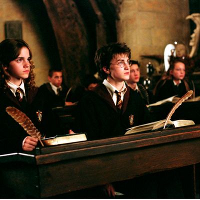 Emma Watson (Hermione) et Daniel Radcliffe (Harry) dans "Harry Potter et le Prisonnier d'Azkaban" d'Alfonso Cuaron (2004)