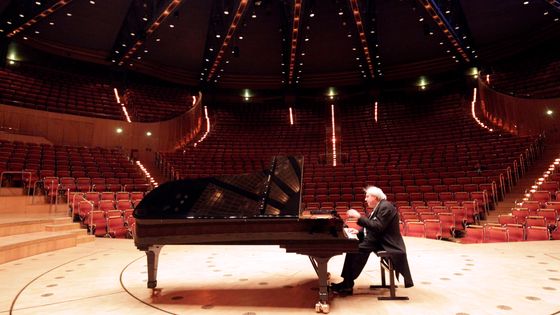 Russische Pianist Grigory Sokolov gastiert mit Werken von Johann Sebastian Bach, Franz Schubert und Ludwig van Beethoven in der Philharmonie Köln ©Getty - Ullstein Bild