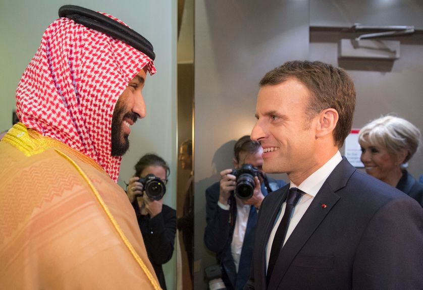 Rencontre express entre le prince héritier d'Arabie Saoudite, Mohammed ben Salmane, et Emmanuel Macron, à Ryad jeudi soir