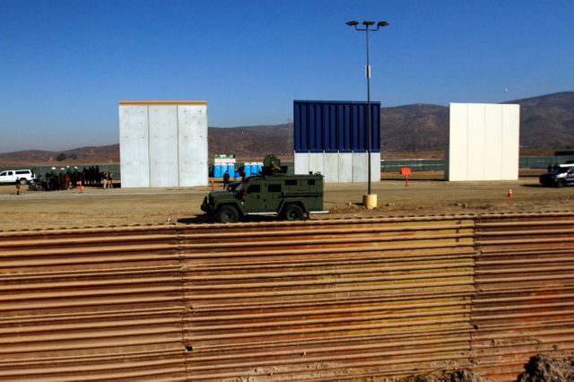 Des prototypes de mur à la frontière mexicaine ont été présentés en octobre