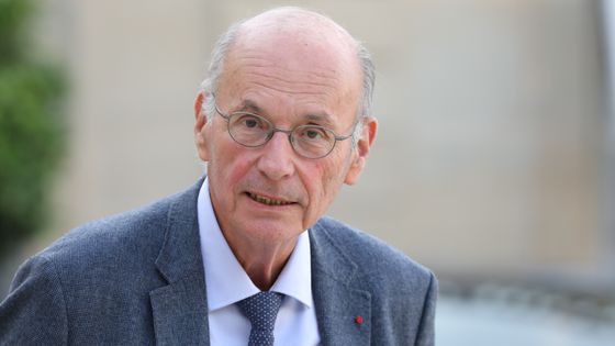 Boris Cyrulnik en octobre 2017 à Paris ©AFP - LUDOVIC MARIN