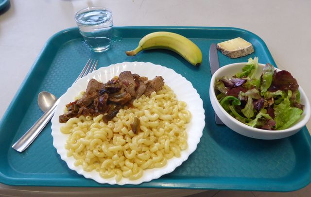A Mouans Sartoux, le plateau repas du jour