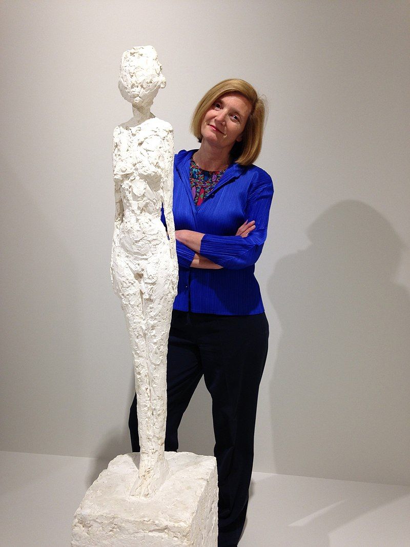 Portrait de Catherine Grenier lors de l'ouverture de l'exposition Alberto Giacometti à Landerneau (juin 2015)