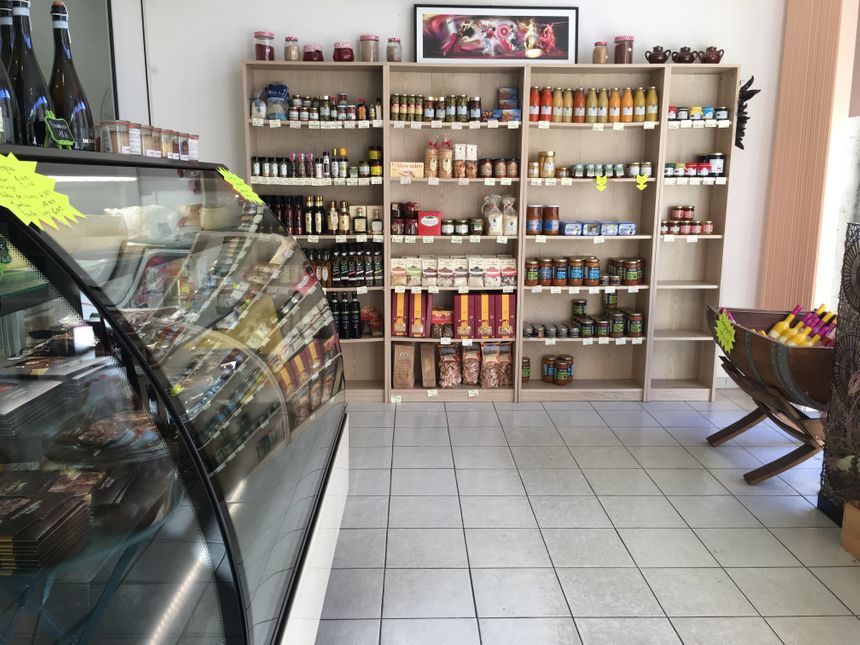 Les différents produits de l'épicerie Au Pré des Saveurs