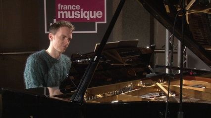 Bach | Prélude en si mineur BWV 855 par le pianiste Alexandre Tharaud. Enregistré le 31 octobre 2014 au studio 107 de la Maison de la Radio, dans le cadre de la "Matinale culturelle".