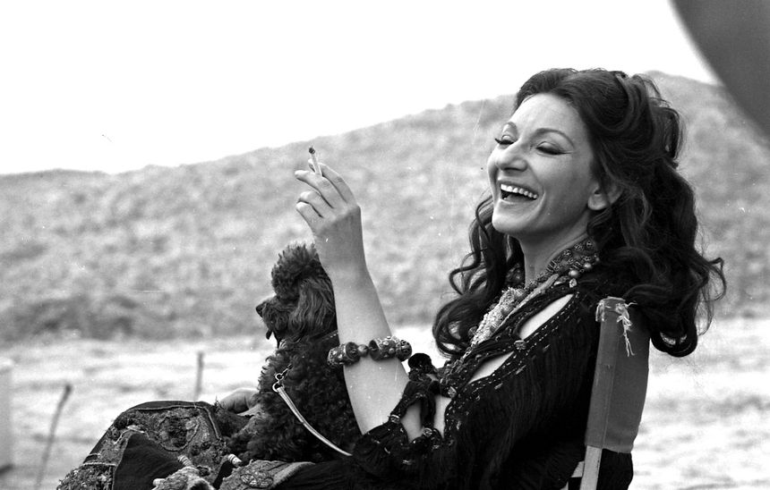 Maria Callas sur le tournage du film "Médée" de Pier Paolo Pasolini, tourné en 1969.