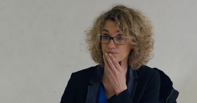 L'une des juges dans "12 jours" de Raymond Depardon