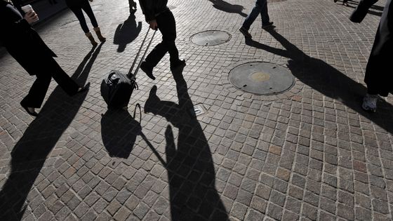 Photo prise le 28 février 2012, dans le quartier de Wall Street à New York. ©AFP - STAN HONDA