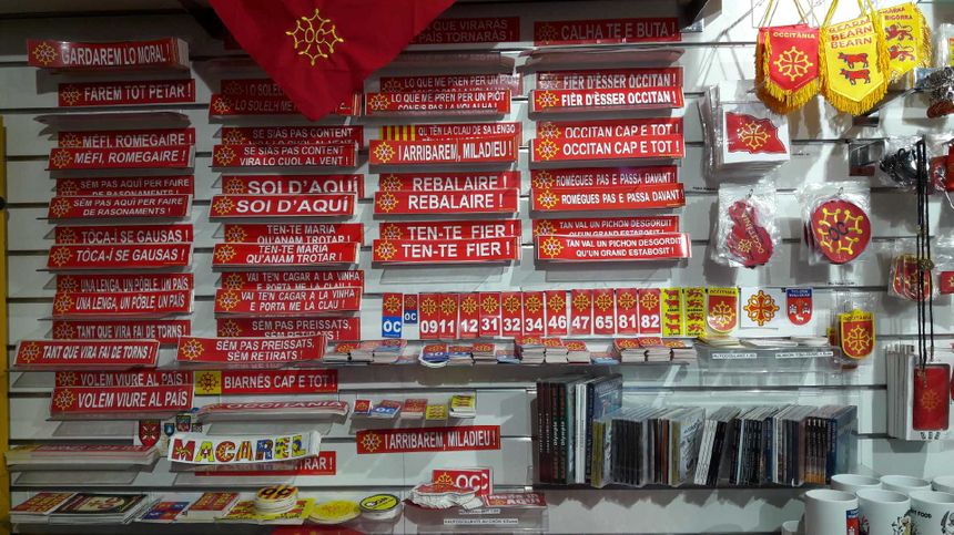 Pegasolets (autocollants) en occitan à la boutique Macarel