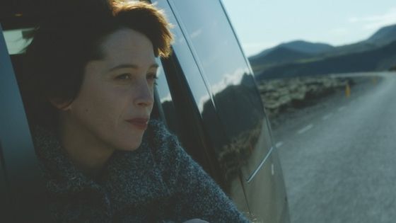 Image extraite du film L'Effet aquatique de Sólveig Anspach avec Florence Loiret-Caille (2015) - Le Pacte