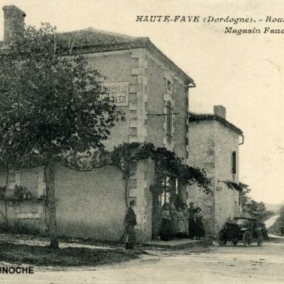 La route de Mainzac dans Hautefaye