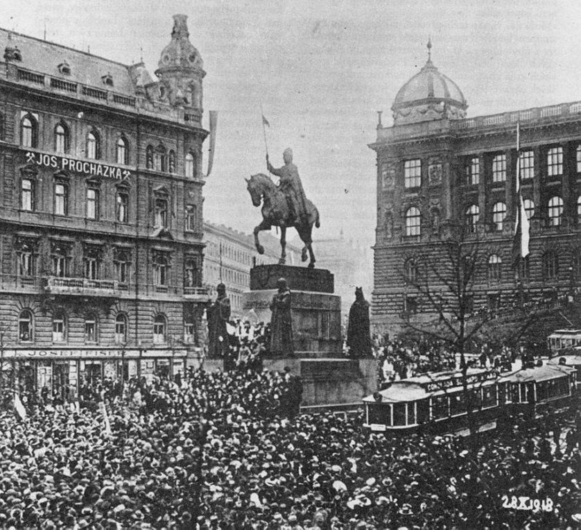 Le 28 octobre 1918 à Prague. Proclamationde la république tchécoslovaque.