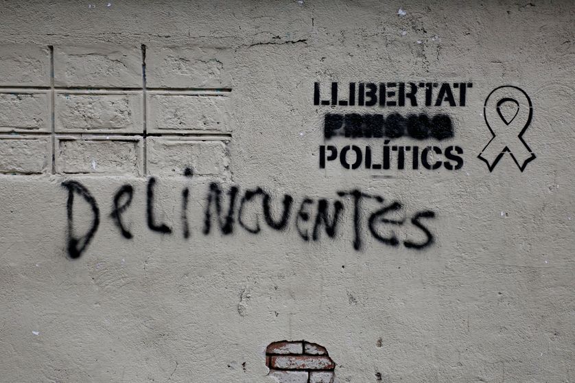 Graffiti sur un mur de Barcelone, à la veille des élections en Catalogne