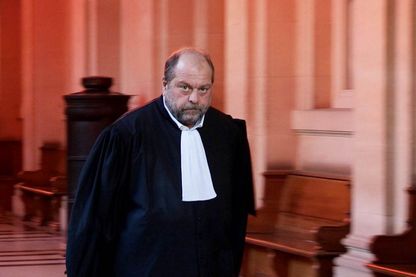 Pendant le procès Merah, seule une caméra avait droit, en longueur, aux réactions de l'avocat de la défense, Eric Dupond-Moretti... Pendant le procès Merah, seule une caméra avait droit, en longueur, aux réactions de l'avocat de la défense, Eric Dupond-Moretti...