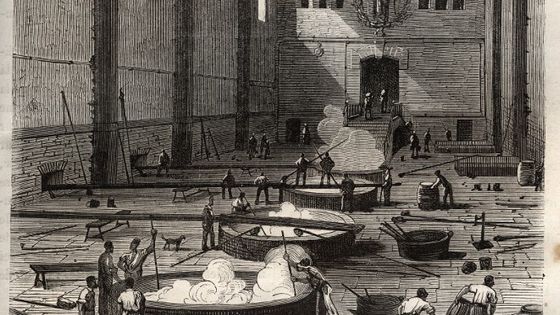 L'industrie du Savon, opération de l'empatage dans la salle des chaudières d'une savonnerie de Marseille - gravure dans 'Les Merveilles de l'Industrie' de Louis Figuier ©AFP - ©Bianchetti/Leemage