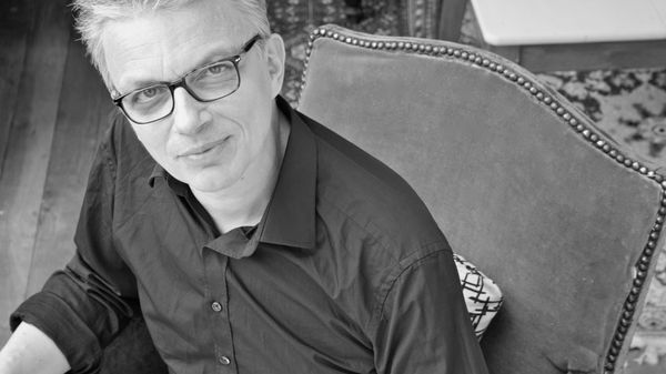 Christian Rivet, guitariste, luthiste et compositeur, invité de Musique Matin