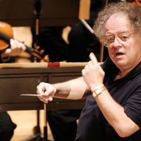 James Levine, chef historique du Metropolitan Opera de New York, est accusé d'agressions sexuelles par trois hommes