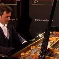 Scriabine : Prélude op 16 n° 1 par Ivan Ilic