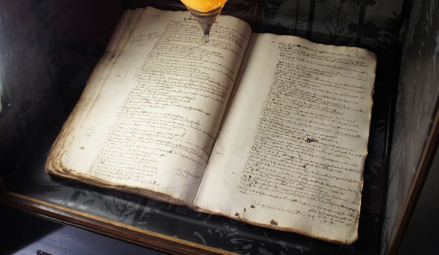 La première mention du sapin de Noël est dans ce document conservé à la Bibliothèque Humaniste