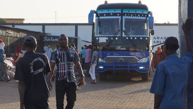 La compagnie de bus "Rimbo transports" est très prisée des migrants qui veulent se rendre à Agadez.