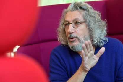 Alain Chabat, invité chez Ouest France pour la promotion du film "Santa & Cie" Alain Chabat, invité chez Ouest France pour la promotion du film "Santa & Cie"