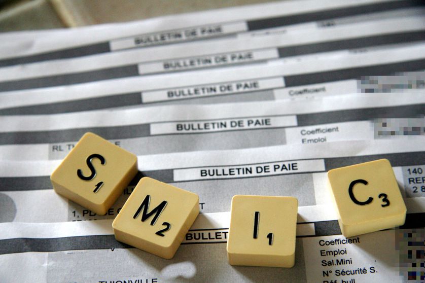 Les paramètres d'indexation du Smic pourraient être révisés à l'initiative du gouvernement.