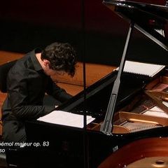 Serge Prokofiev : Sonate n° 7 en si bémol majeur op. 83 - Allegro inquieto par Aidan Mikdad