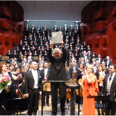 Enregistrée en concert à Strasbourg, en avril 2017, la nouvelle intégrale des Troyens réunit, sous la direction de John Nelson, une distribution de rêve...