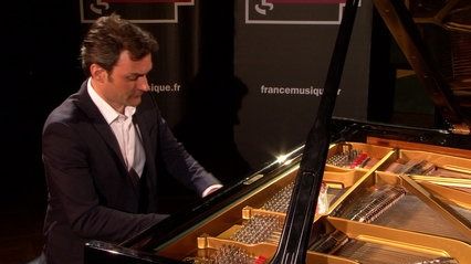 Scriabine | Prélude op. 16 n° 1 par Ivan Ilic
