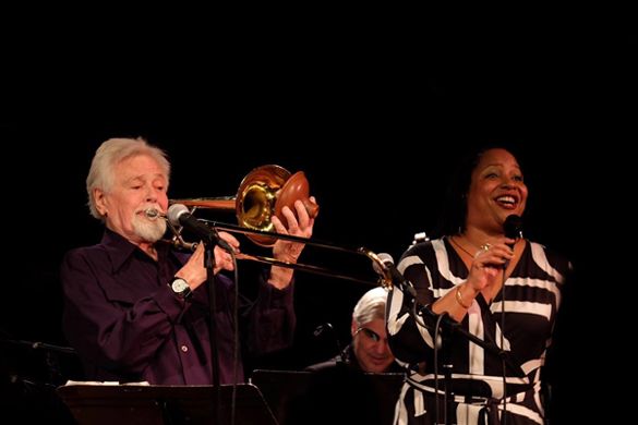 Fay Victor et Roswell Rudd au Falcon à N.Y. - Photo de Llene Cutler