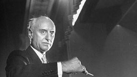 Victor de Sabata dirigeant le Pittsburgh Symphony ©Getty - Lisa Larsen / The Life Images Collection