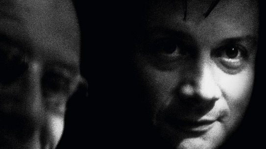 couverture du livre de Daniel Defert "Une vie politique", entretiens avec Philippe Artières et Éric Favereau - Seuil